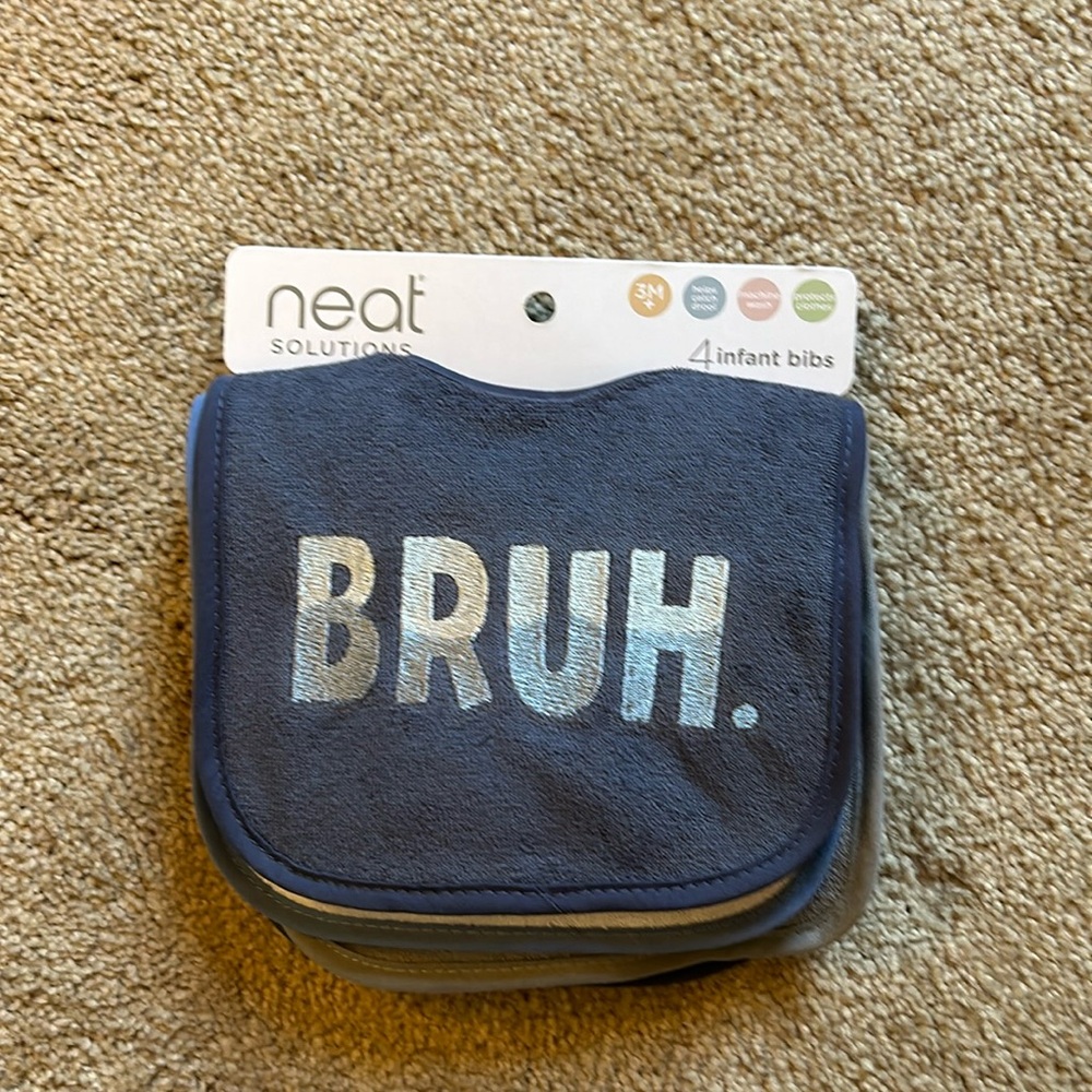 Neat Solutions 4 infant bibs